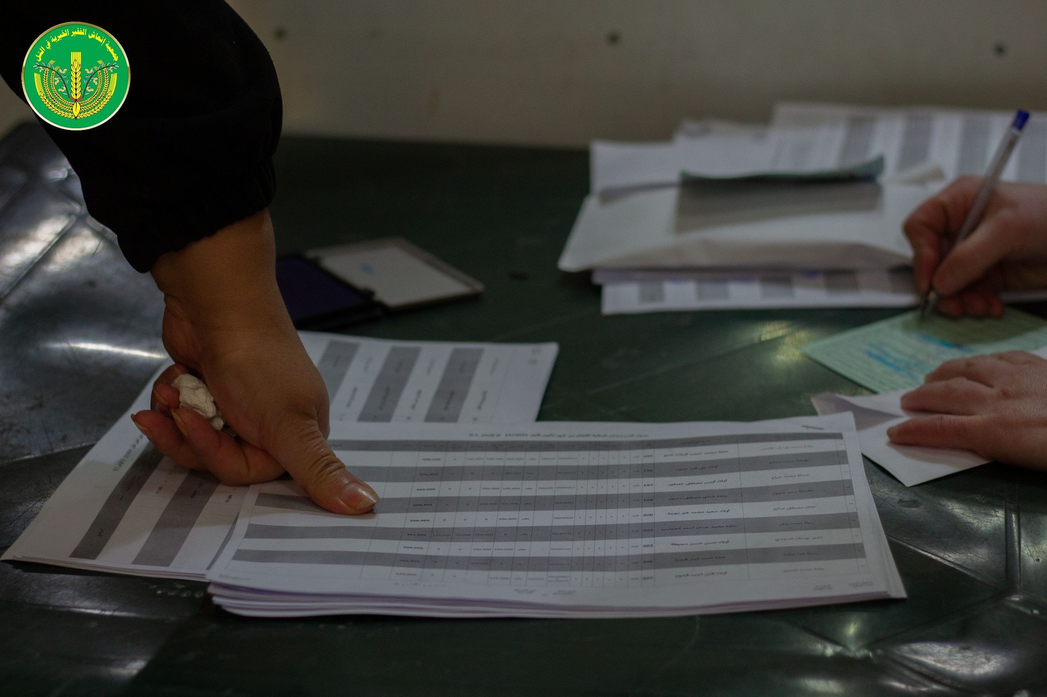 ✨💚لانتهاء من توزيع المساعدات المالية والعينية لشهر 12 للمدرجين والأيتام في الجمعية